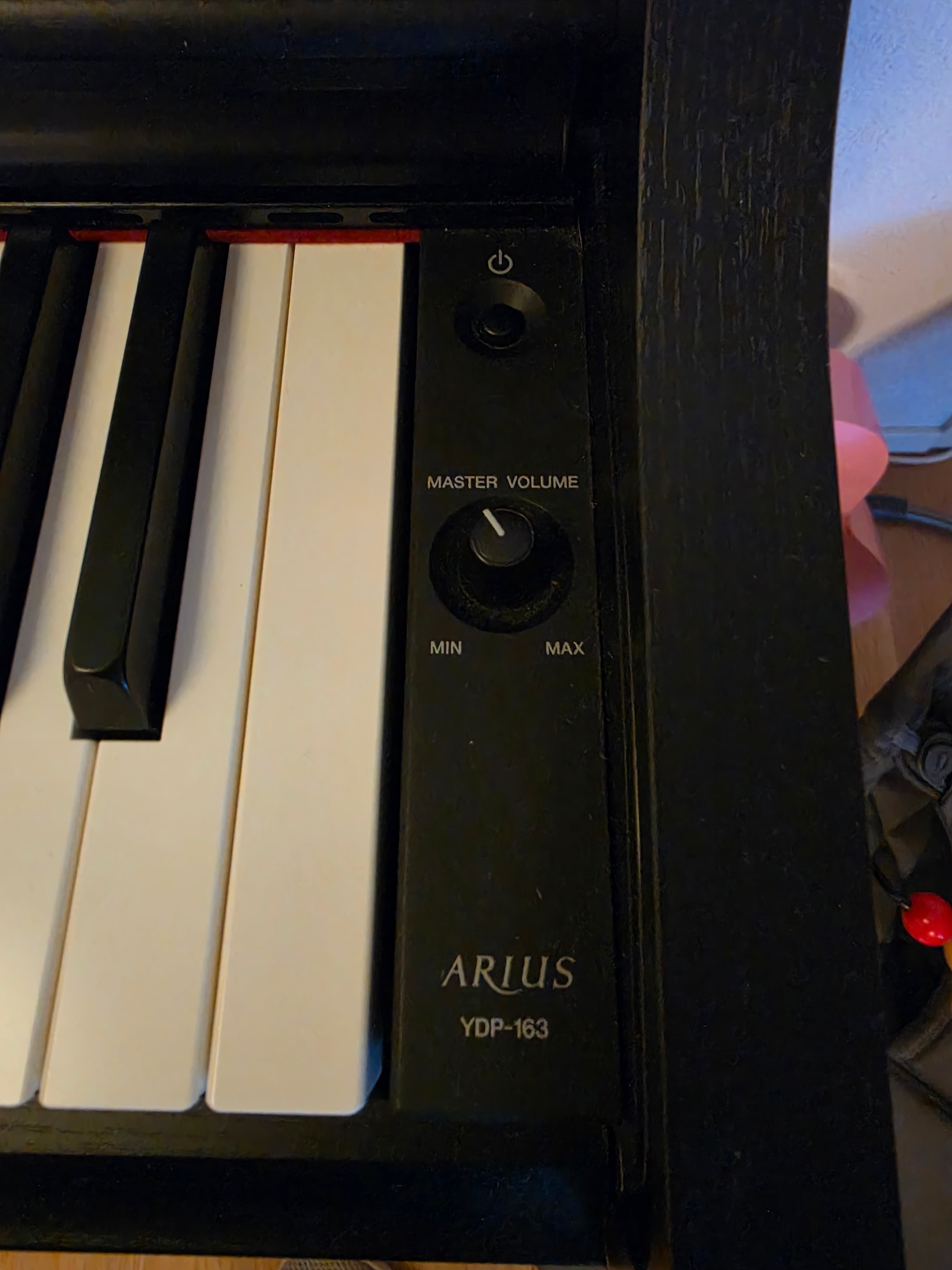 Yamaha Arius YDP-163 zum Testen in Glattpark (Opfikon)